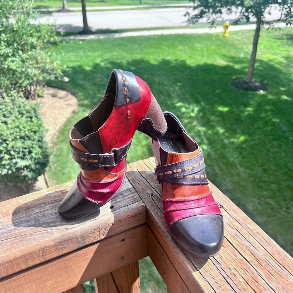 L'Artiste Spring‎ Step Red Black Orange Leather Wondrous Heeled Booties Size 7